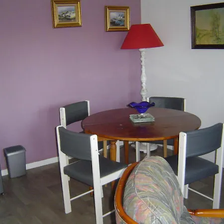 Paul Et Rosalia * Manneville-la-Raoult